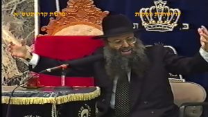 מרן רבנו עובדיה יוסף זצוק"ל זיע"אנ פרשת קרח תשס"א הלכות כבוד אב ואם  המקדים הגאון הרב פלבני שליט"א